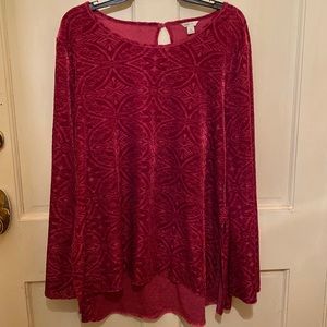Dark pink velour top